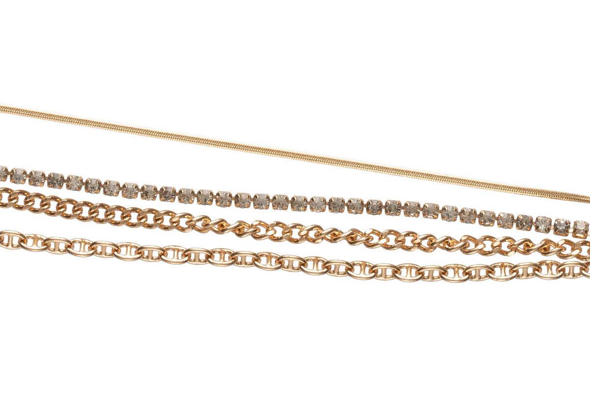 Gafas de sol con cadena dorada y múltiples gotas