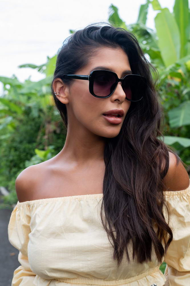 Black Oversized  Sunglasses
