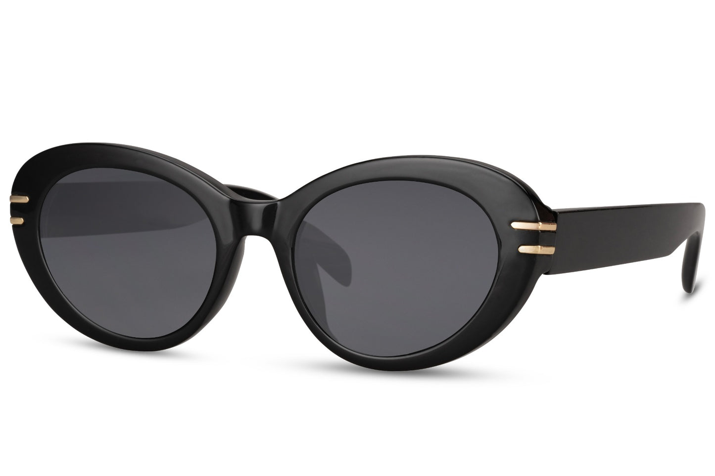 Elevate your style while making an eco-conscious choice with these animal print cat eye sunglasses. Perfectly blending sustainability and elegance, these sunglasses are your go-to accessory for sunny days in the UK.