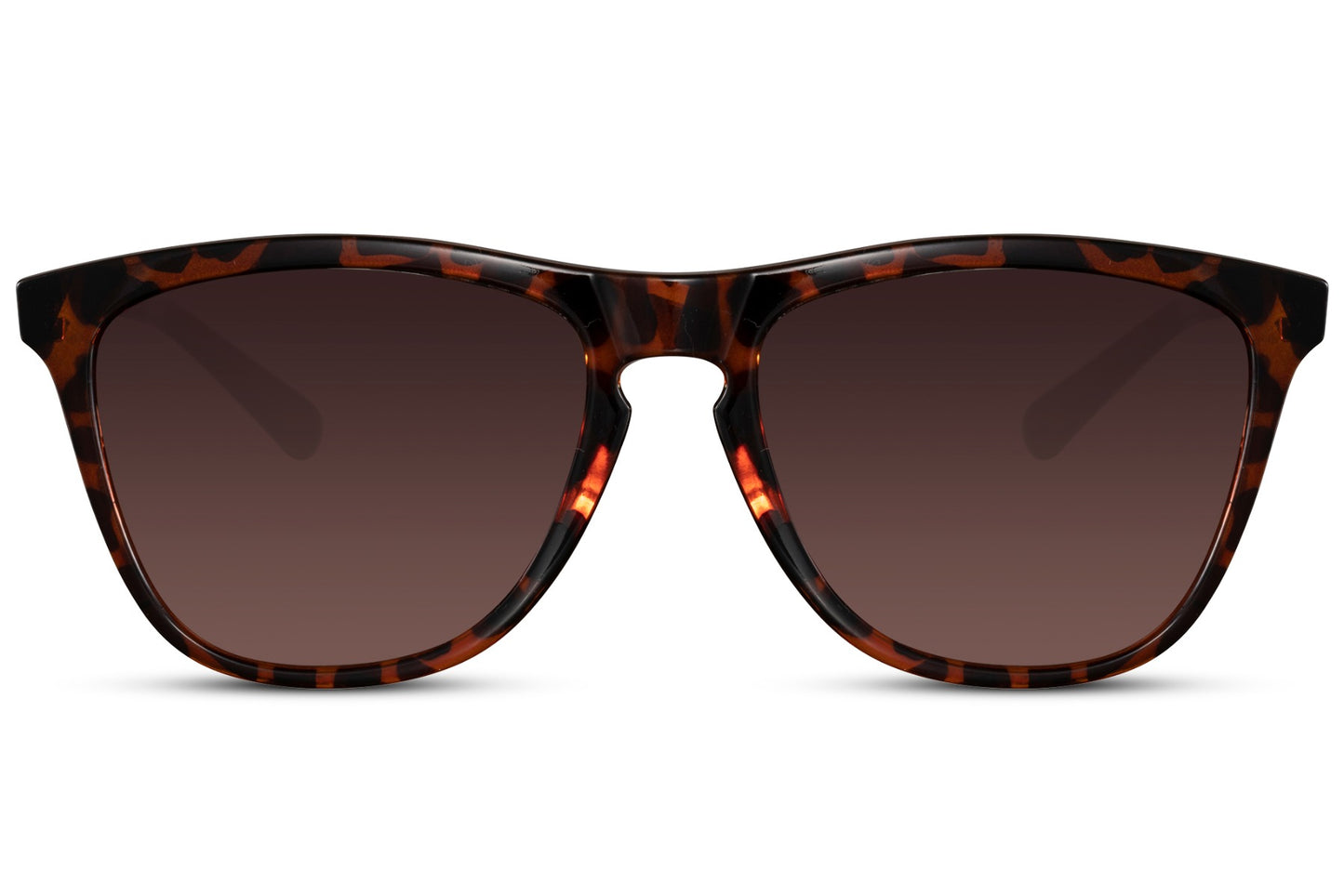 leopard print sunglasses for women giving full retro vibes