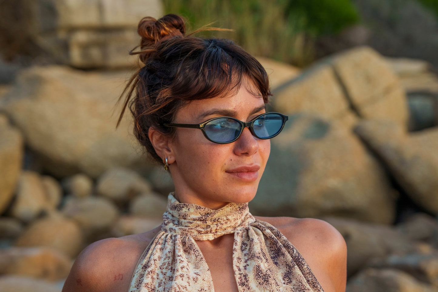 Trendy Sleek Oval Sunglasses