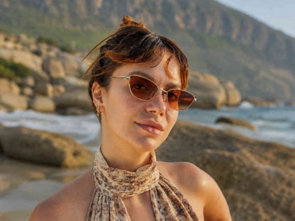 Sleek Metal Frame Cateye Sunglasses