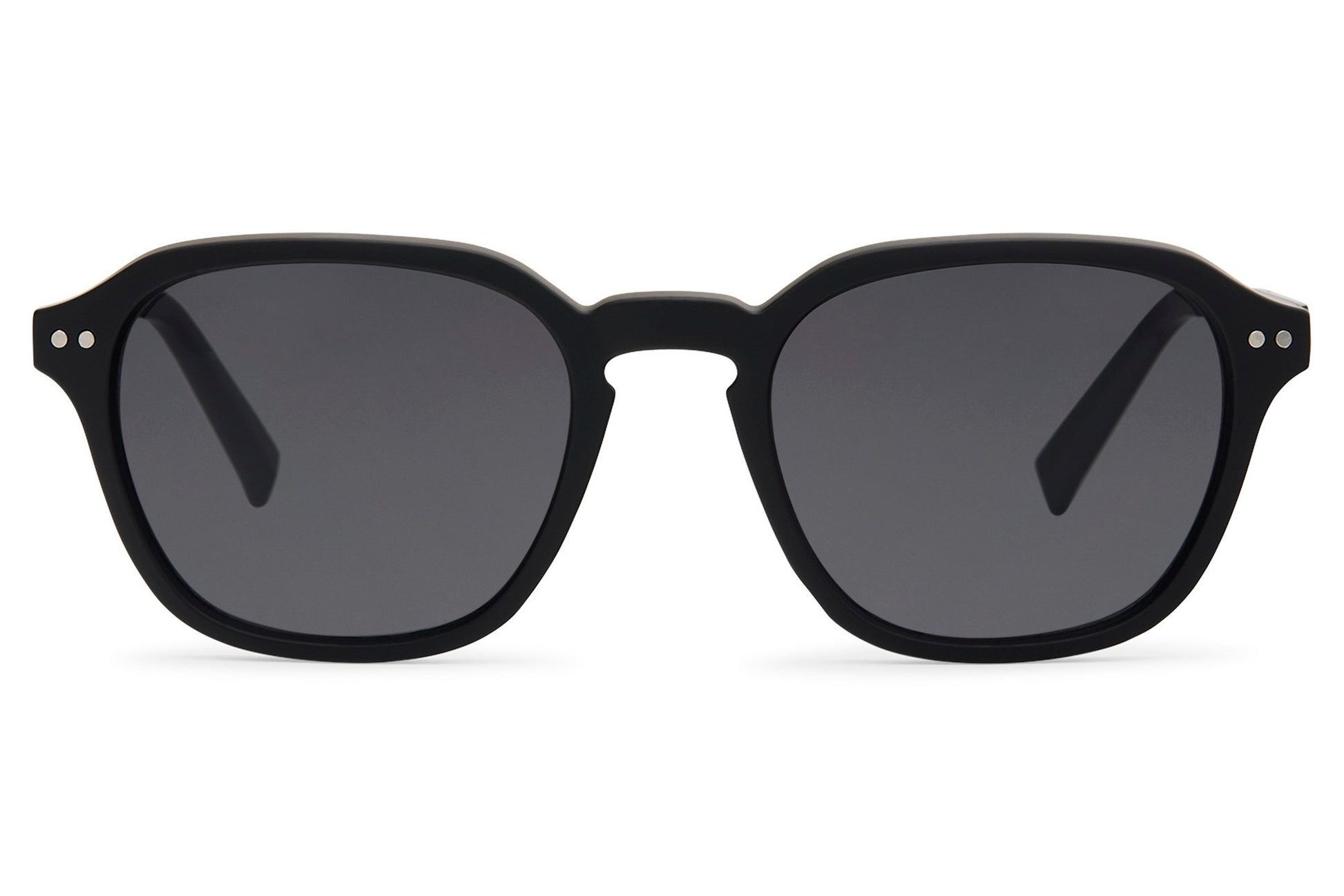 minimal design wayfarer sunglass designed for men & women with the retro touch