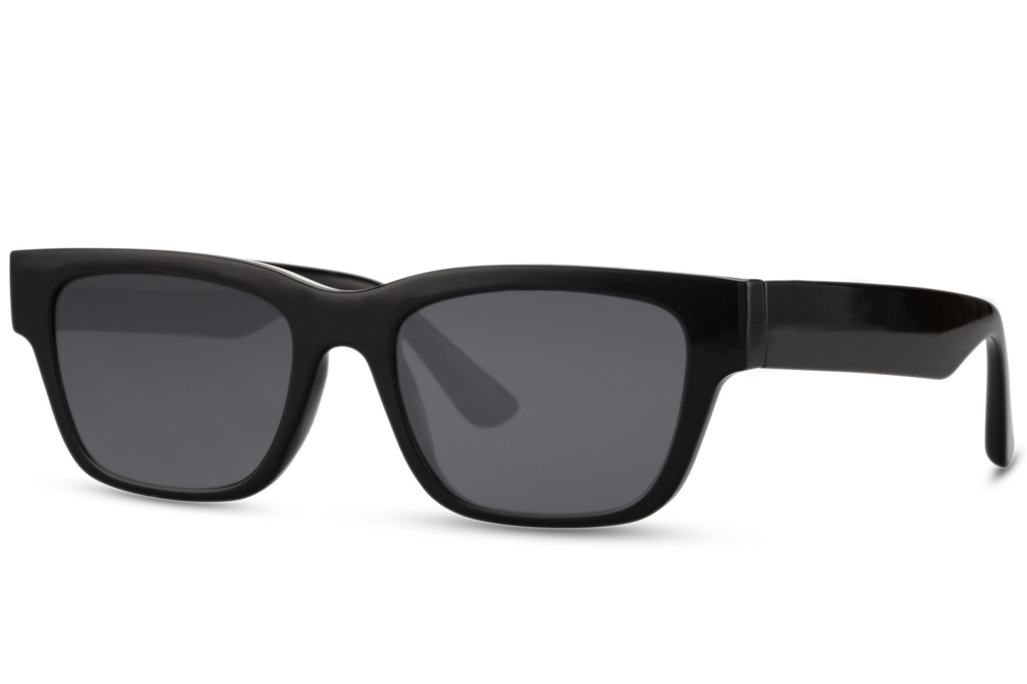 london style black wayfarer shades giving classy and modern look to both men & women