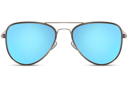 Light blue lens aviator sunglasses for coastal travel looks, perfect for seaside outfits and summer fashion styling