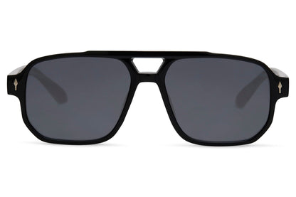 Retro aviator sunglasses with black lenses and structured frame, suitable for daily wear and clean outfit styling