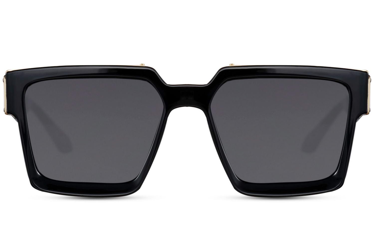 European oversized square sunglasses with black frame and dark lenses, modern women sunglasses for luxury everyday style, perfect for travel, city outfits and summer wear