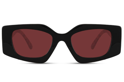 The most chic sunglass with bold geometric rectangle frame defining the retro fashion