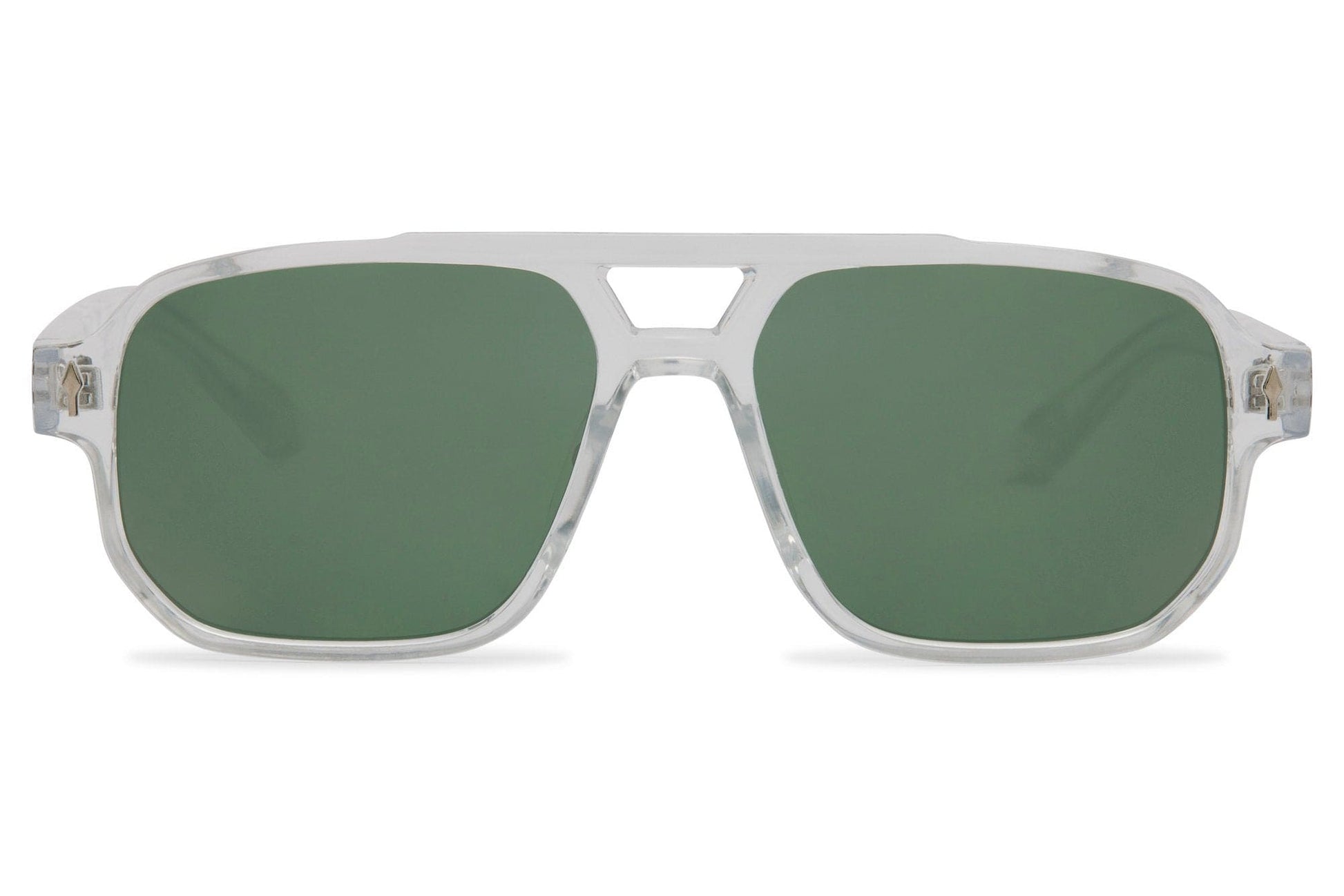Green lens aviator sunglasses with retro-inspired frame, ideal for outdoor use and relaxed everyday outfits