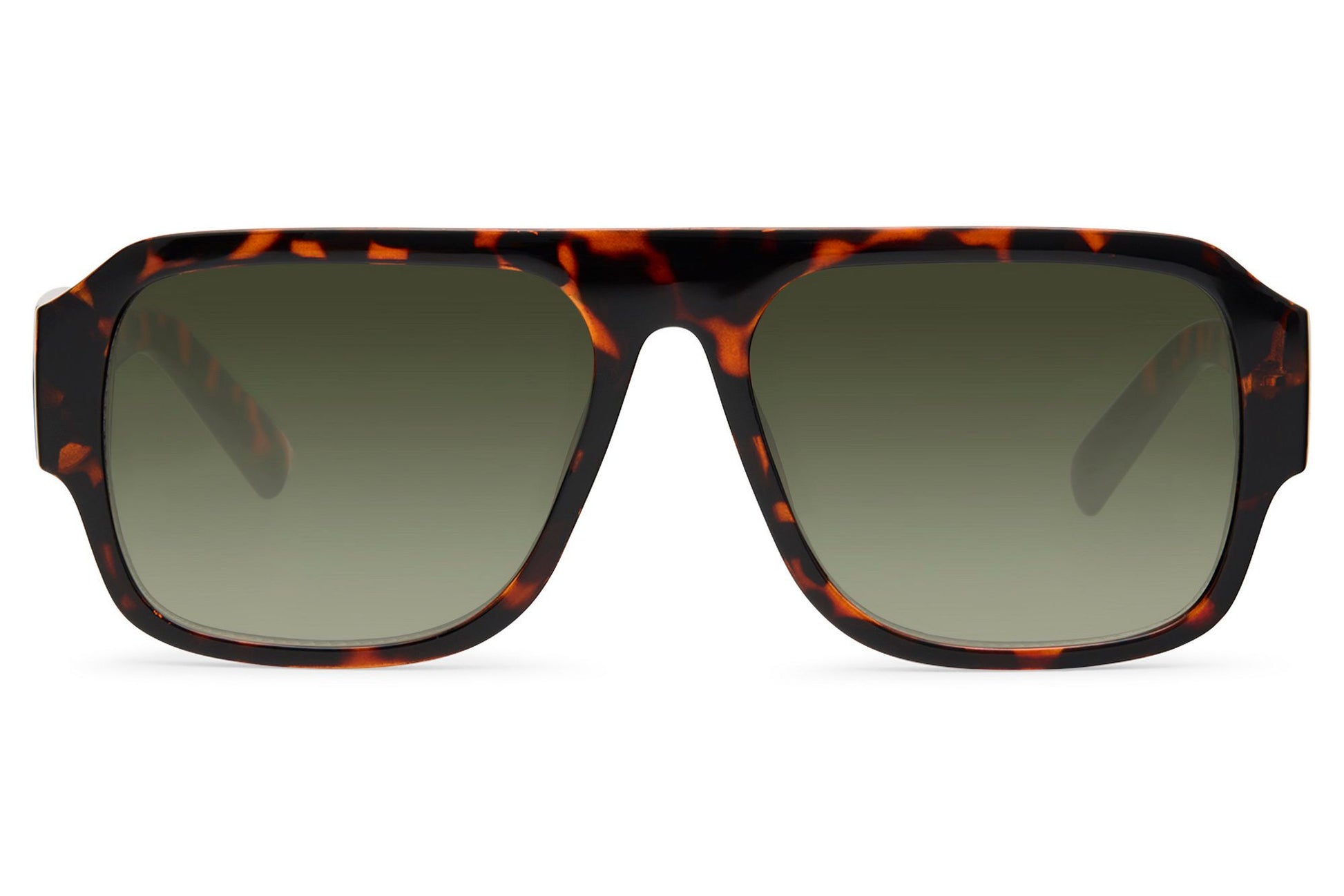 Vintage aviator sunglasses with green lenses, ideal for outdoor wear and versatile daily use