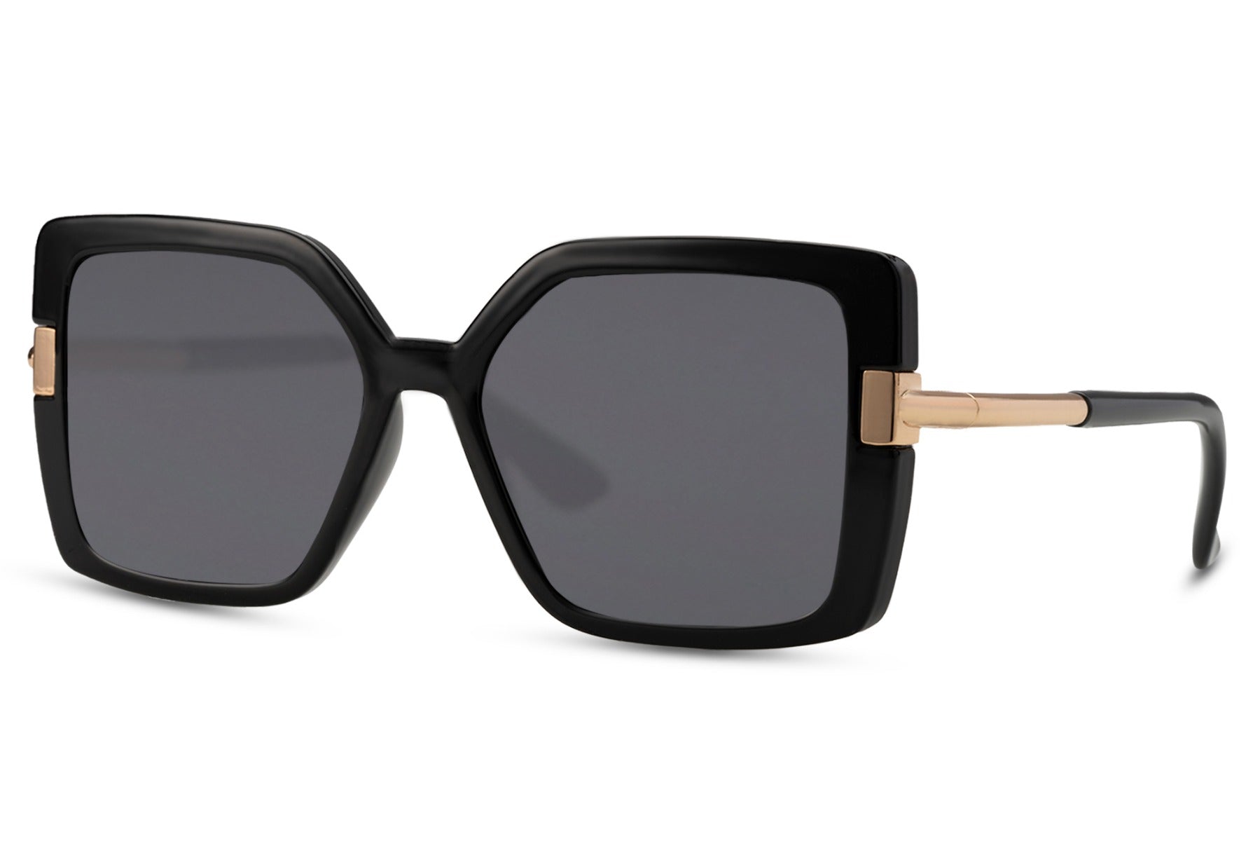 Square oversized sunglasses with black frame Madrid inspired design, fashionable women sunglasses for city style, casual outfits and travel looks