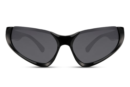 Black Y2K sports party sunglasses with sharp angular cat-eye wrap — 7cm wide polycarbonate lens in pointed retro-sport silhouette, the frame that bridges early 2000s athletic fashion and 2026 festival streetwear for men and women, UV400